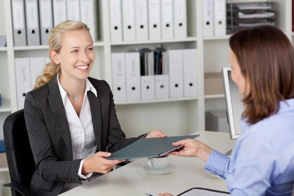 监管争端升级！Meta(META.US)因新法规停止在欧盟投放政治广告